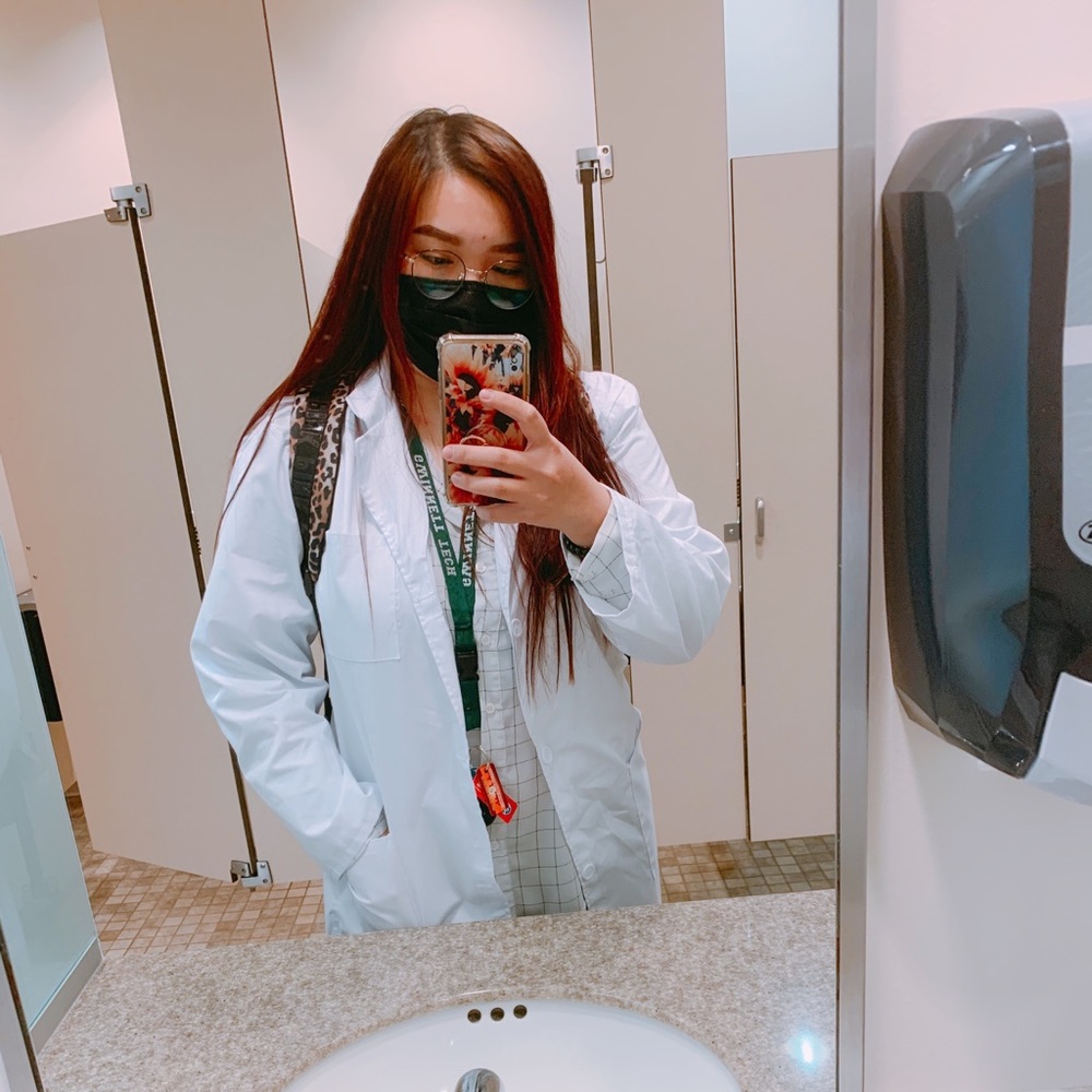 Meet your Posher, Huyen